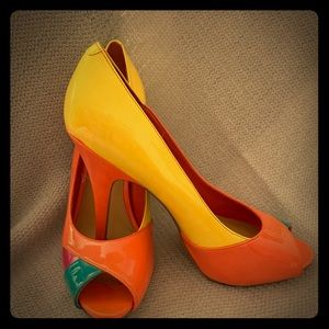 Retro 80’s style pumps